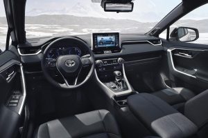 Toyota-RAV4-2018-(2)