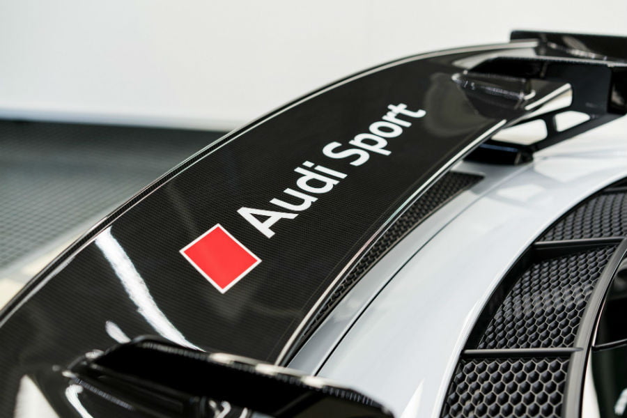 https://autogreeknews.gr/wp-content/uploads/2018/10/audi-r8-competition5.jpg