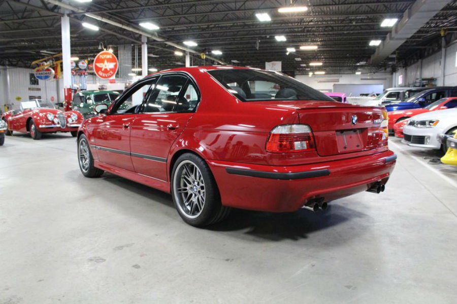 https://autogreeknews.gr/wp-content/uploads/2018/10/bmw-m5-e393.jpg