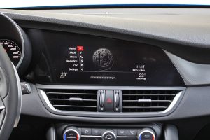 Alfa Romeo Giulia 2.0 Veloce (6)