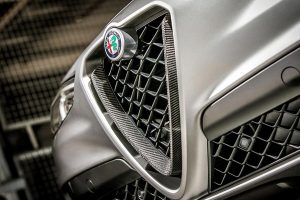 Alfa Romeo Stelvio NRING maska