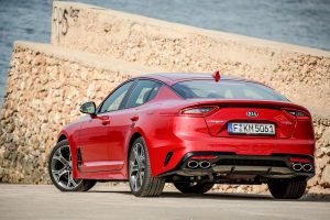 Kia-Stinger_Red_Static_(2)