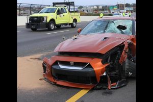 Nissan-GT-R-crash
