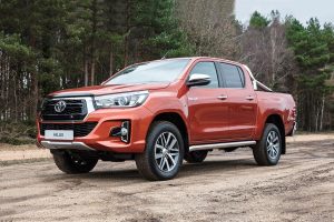 toyota-hilux-millenium-edition-(5)