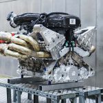 Aston_Martin_Valkyrie_engine_2