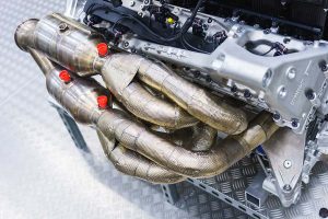 Aston_Martin_Valkyrie_engine_4