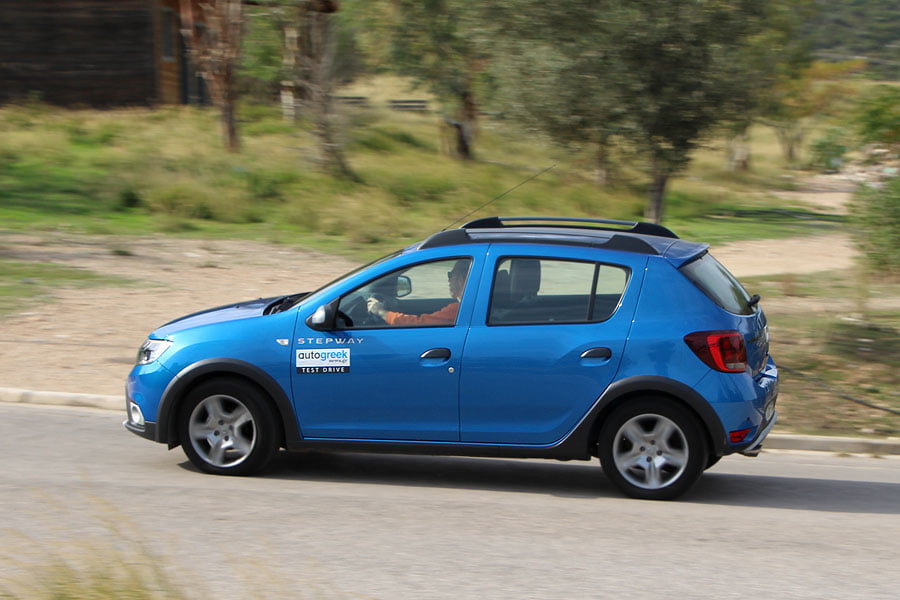 https://autogreeknews.gr/wp-content/uploads/2018/12/Dacia-Sandero-Stepway-2.jpg