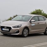Hyundai-i30-Fastback-1,0T-120 (13)