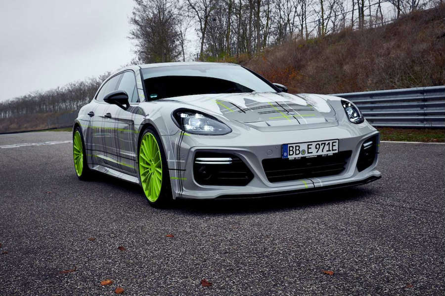 https://autogreeknews.gr/wp-content/uploads/2018/12/Porsche_Panamera_front.jpg