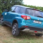 Suzuki-Vitara-off road