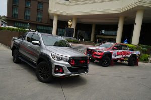 Toyota-Hilux-Black-Rally-Edition-(6)