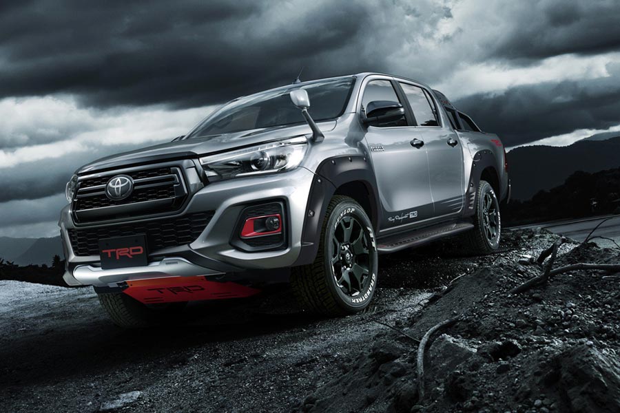 https://autogreeknews.gr/wp-content/uploads/2018/12/Toyota-Hilux-Black-Rally-Edition.jpg