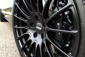 VW_Multivan_Porsche_Engine_2