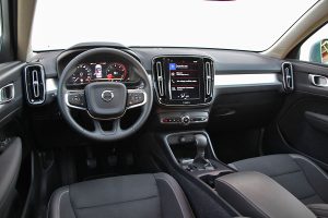 Volvo XC40 T3 (8)