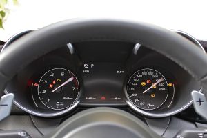 Alfa Romeo Giulia 2.0 Veloce (20)