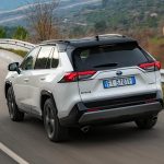 Dynamic_White_Bitone_Rav4_2019_11