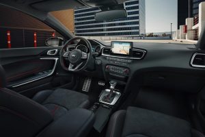 Kia-Ceed-GT-int