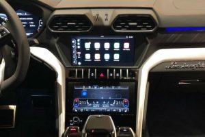 lamborghini urus snow3