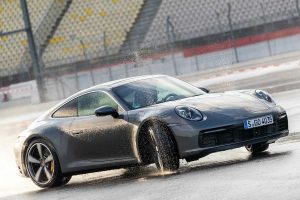 porsche 911 wet mode