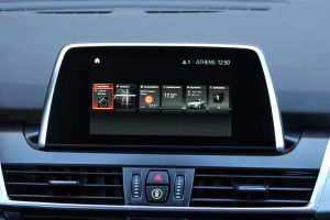 BMW 218i Gran Tourer (8)