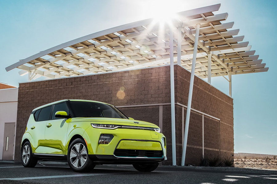 https://autogreeknews.gr/wp-content/uploads/2019/02/Kia_Soul_EV_1.jpg