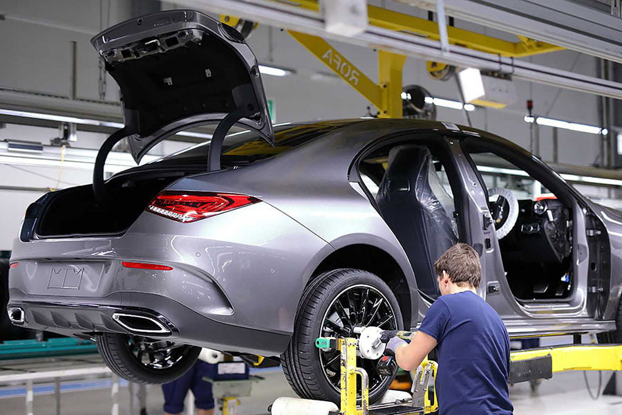 https://autogreeknews.gr/wp-content/uploads/2019/02/Mercedes_CLA_Production_6.jpg