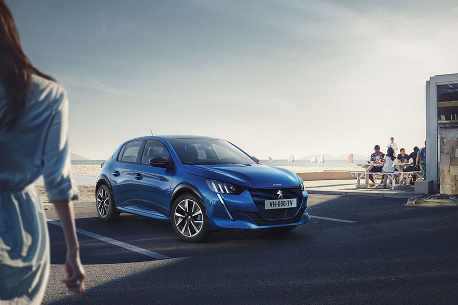 https://autogreeknews.gr/wp-content/uploads/2019/02/Peugeot_208_2.jpg