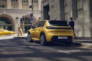 Peugeot_208_3