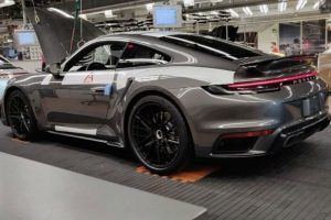 Porsche_992_Turbo_1
