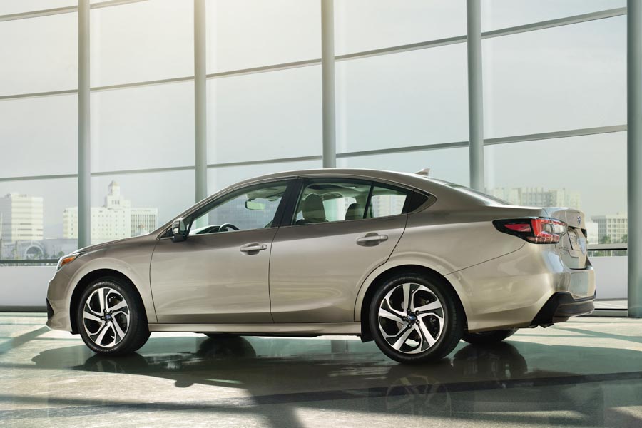 https://autogreeknews.gr/wp-content/uploads/2019/02/Subaru-Legacy-2019-3.jpg