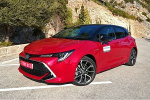 Toyota-Corolla-2019-(21)