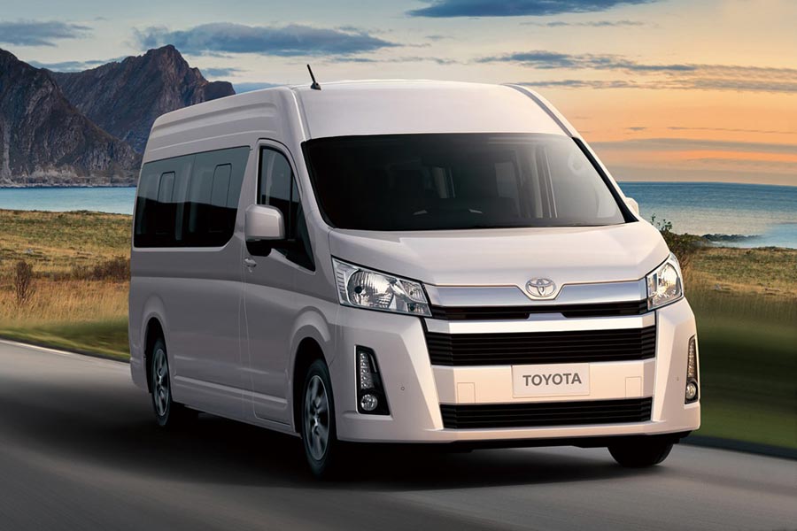 Νέο Toyota Hiace με έως 17 θέσεις