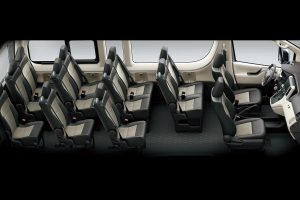 Toyota-Hiace-2019-(7)