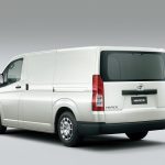 Toyota-Hiace-2019-(8)