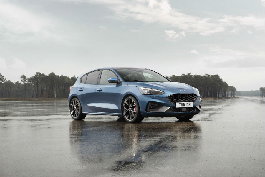 https://autogreeknews.gr/wp-content/uploads/2019/02/new-ford-focus-st5.jpg