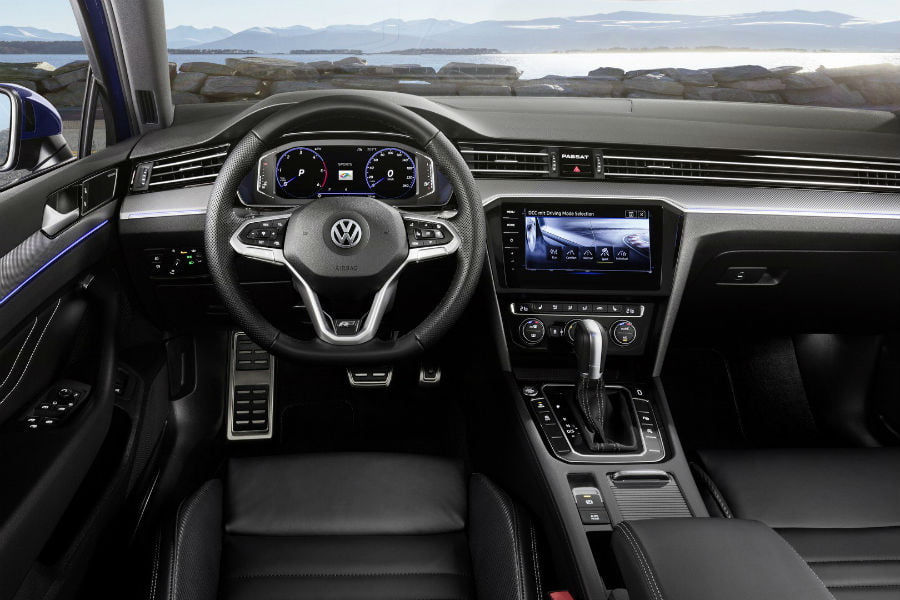 https://autogreeknews.gr/wp-content/uploads/2019/02/official-new-vw-passat6.jpg