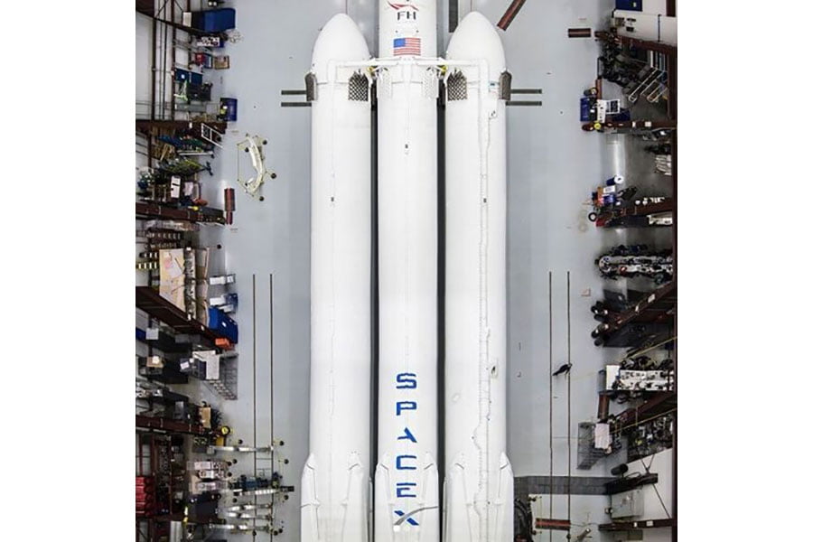 https://autogreeknews.gr/wp-content/uploads/2019/02/spacex-targeting-second-falcon-heavy-launch-in-march_2.jpg