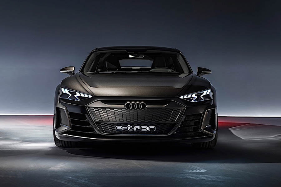 https://autogreeknews.gr/wp-content/uploads/2019/03/Audi_Electric_1.jpg