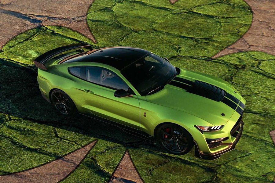 https://autogreeknews.gr/wp-content/uploads/2019/03/Ford_Mustang_Lime_Paint_2.jpg