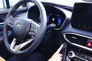 Hyundai-fingerprint-technology_press-photo4