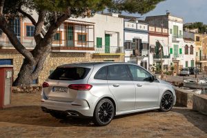 Mercedes-B-Class-2019-(4)
