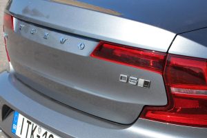 Volvo-V90-D5 (24)