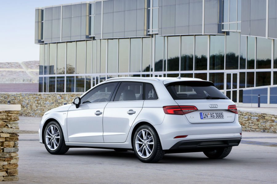 https://autogreeknews.gr/wp-content/uploads/2019/03/audi-a3-g-tron2.jpg