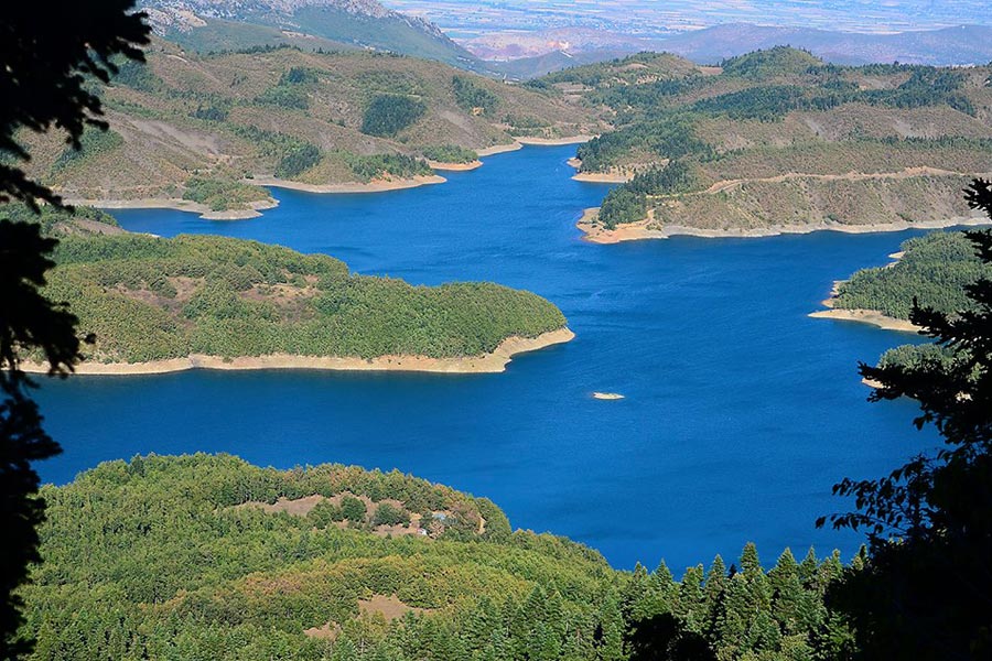 https://autogreeknews.gr/wp-content/uploads/2019/03/plastiras-lake-6.jpg