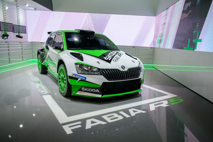 https://autogreeknews.gr/wp-content/uploads/2019/03/skoda-fabia-r56.jpg