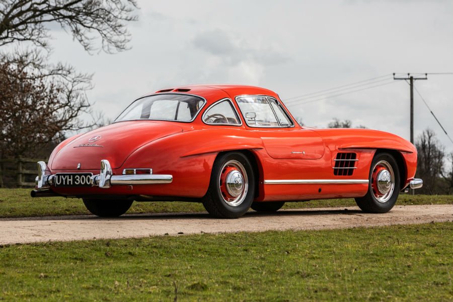 https://autogreeknews.gr/wp-content/uploads/2019/04/1954-Mercedes-300SL-Gullwing-3.jpg