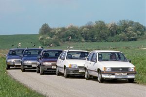 1989-Opel-Corsa-Kadett-Vectra-Omega-Senator-35515