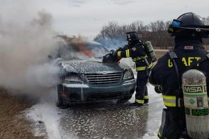 Chrysler-Pacifica-fire-3