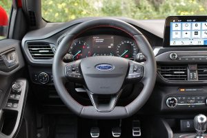 Ford Focus 1.0 EcoBoost 125 PS ST Line (22)