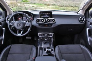 Mercedes-X-250d (11)